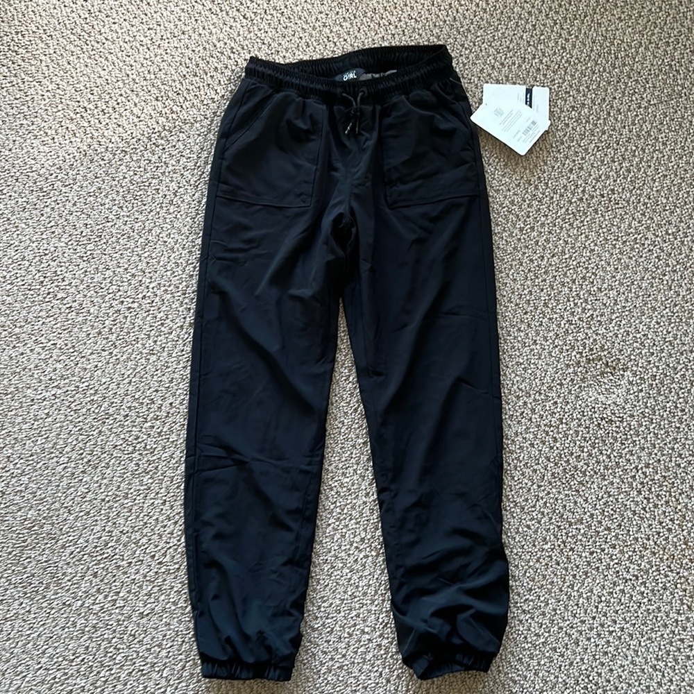 Athleta never been worn girls joggers
